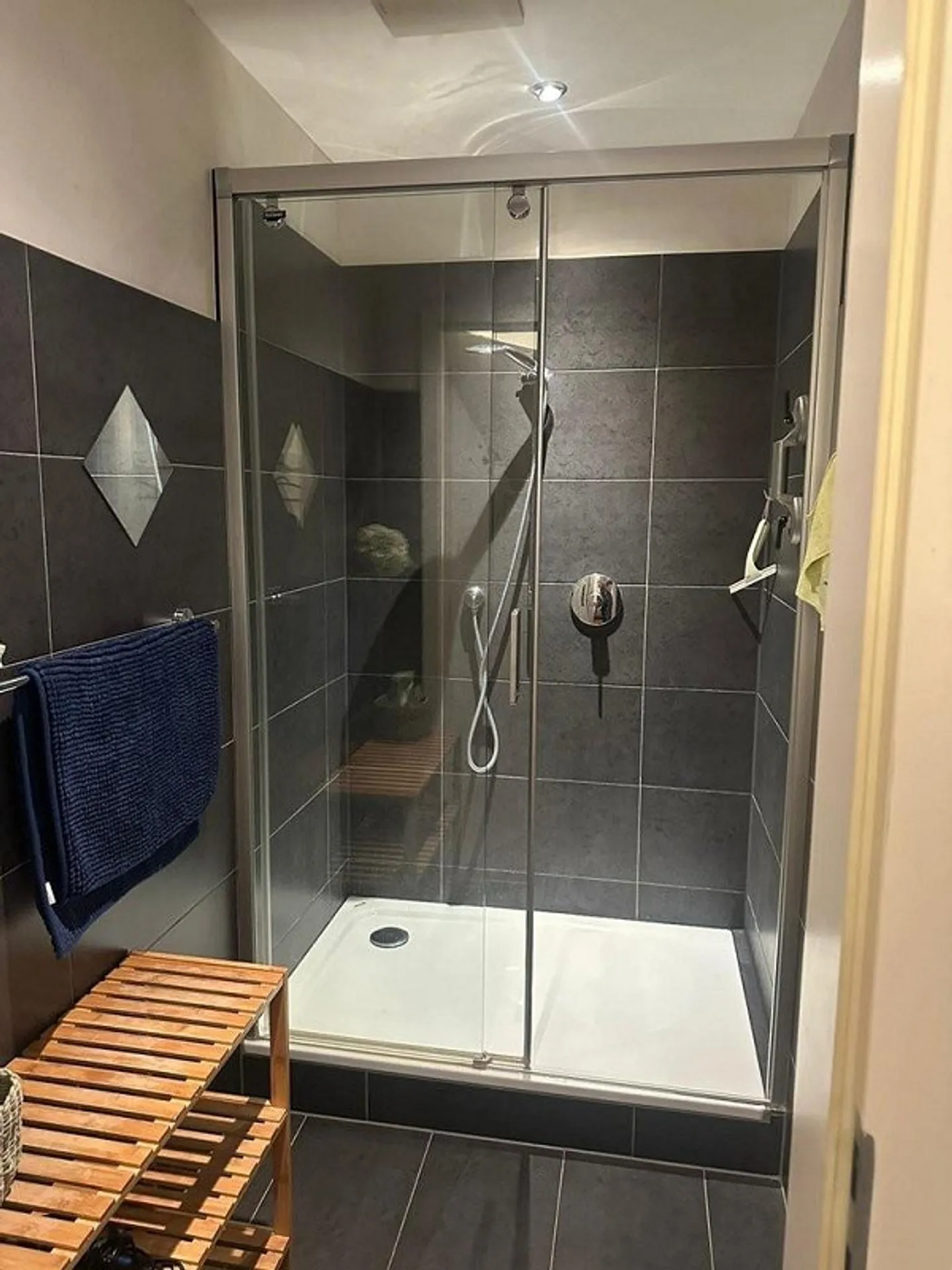Vielseitiger Gewerberaum in Belp - Foto 7 von 8