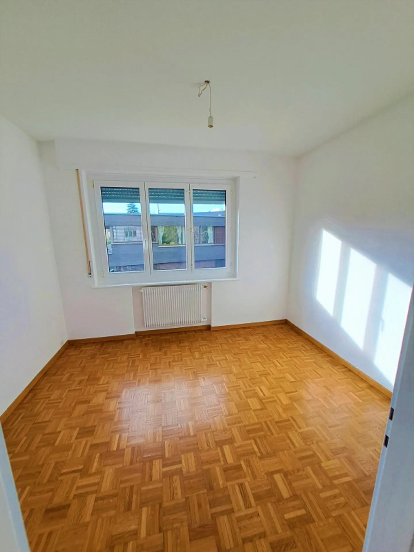 Großes und helles 5.5-Zimmer-Wohnung mit Blick auf den Genfersee - Foto 6 von 11