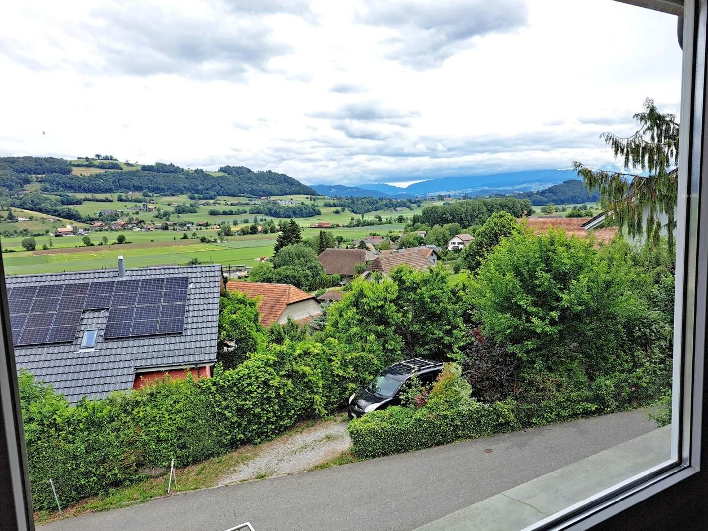 Geräumige Wohnung mit Garten - Foto 1 von 8