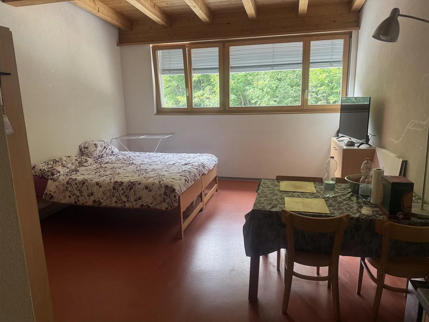 Studio con bagno/cucina limitato da agosto a fine novembre - Foto 1 di 3
