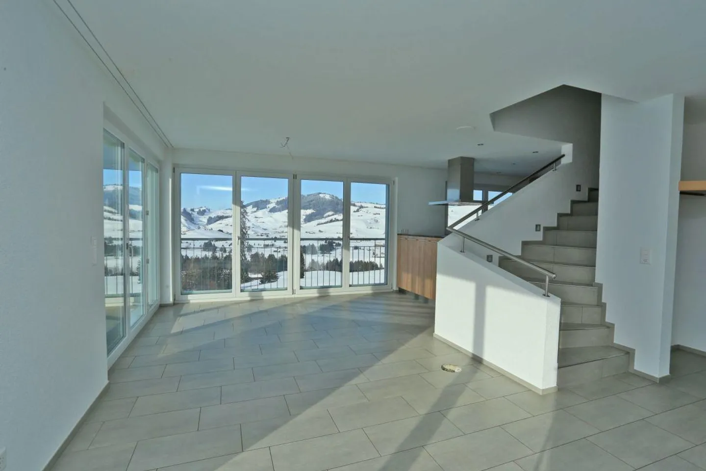 A Paradise for Your Family - Detached House with Dreamlike Views - Photo 3 of 21