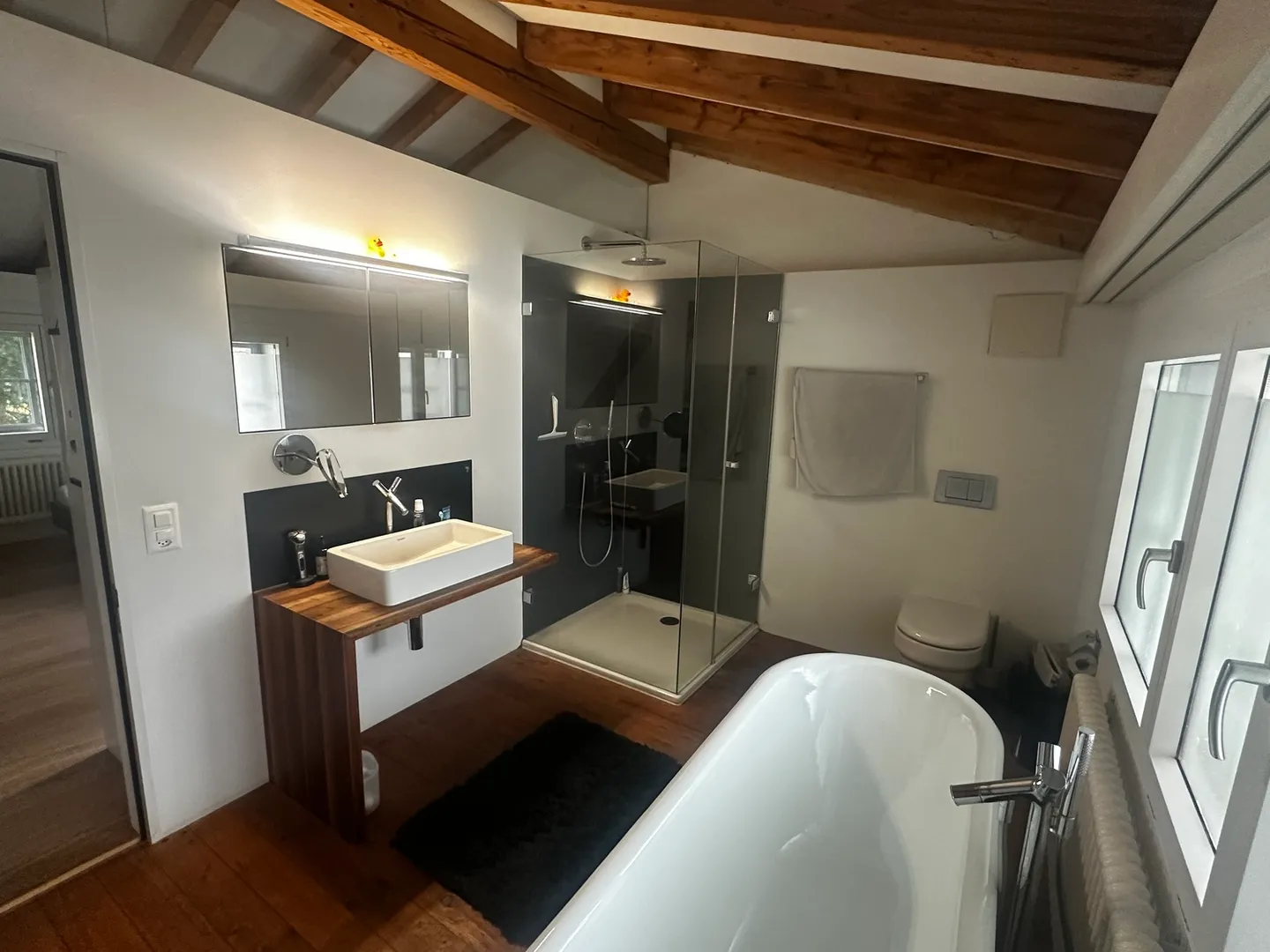 Stylish Loft with Terrace - Photo 7 of 8