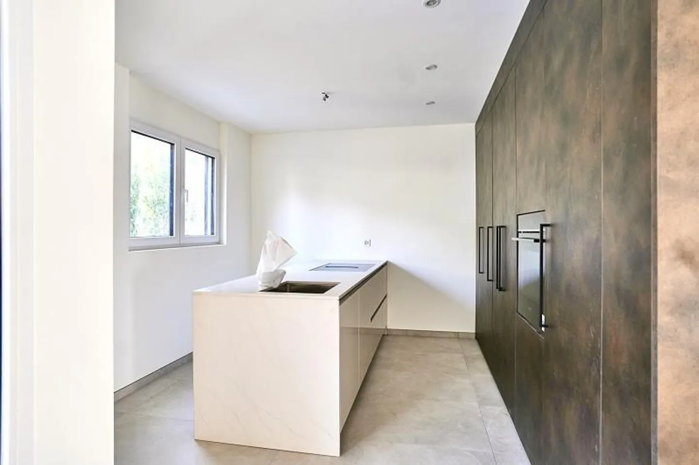 Modernes Gartenapartment in Avegno - Foto 7 von 32
