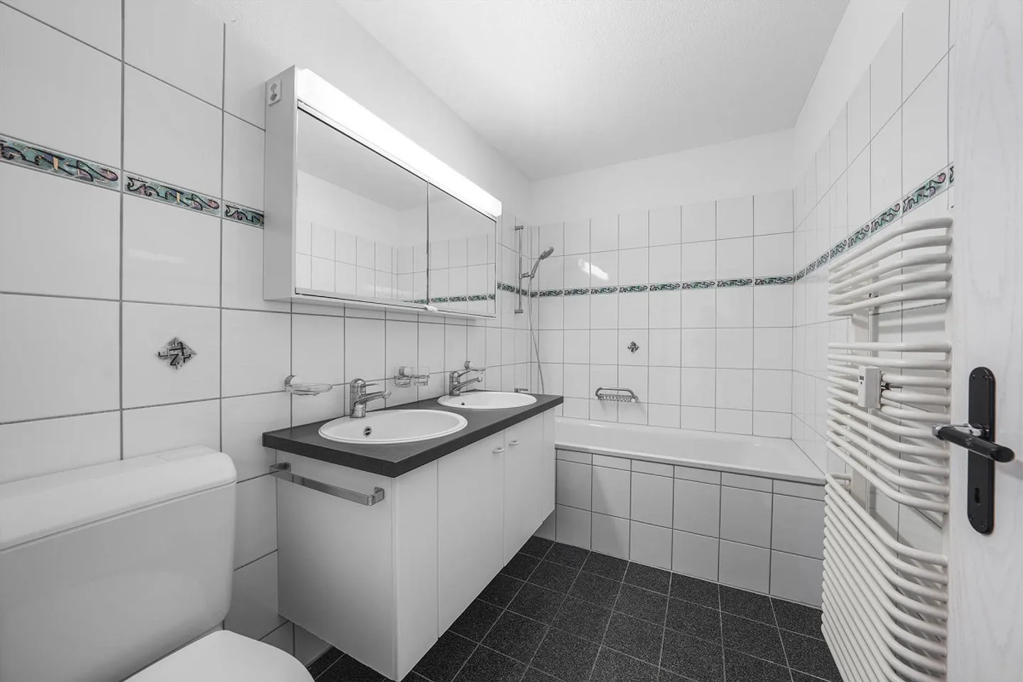 Attractive apartment in a quiet residential area in the west of the city of St. Gallen - Photo 13 of 25