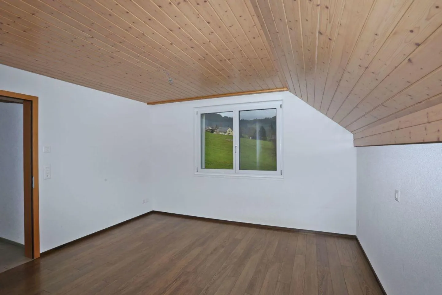 A Paradise for Your Family - Detached House with Dreamlike Views - Photo 6 of 21