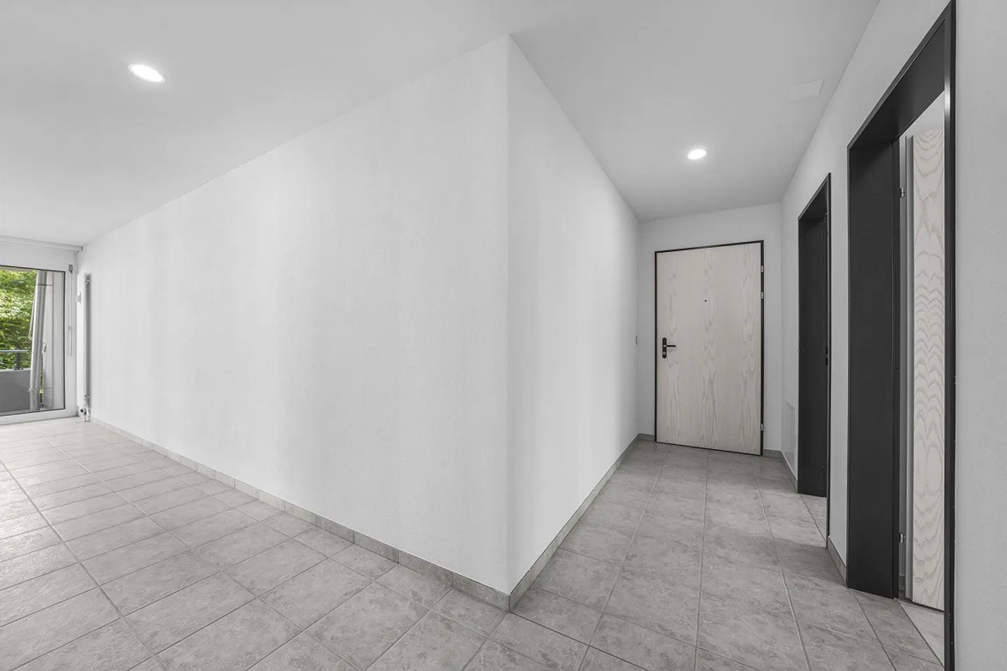 Attractive apartment in a quiet residential area in the west of the city of St. Gallen - Photo 15 of 25