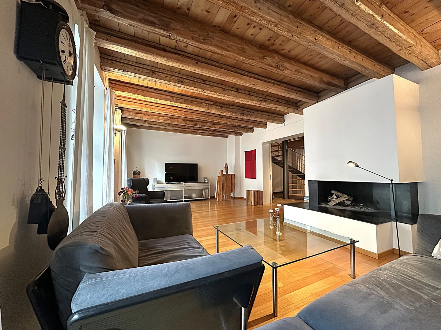 Residential and commercial building in the city center of Glarus - Photo 2 of 12