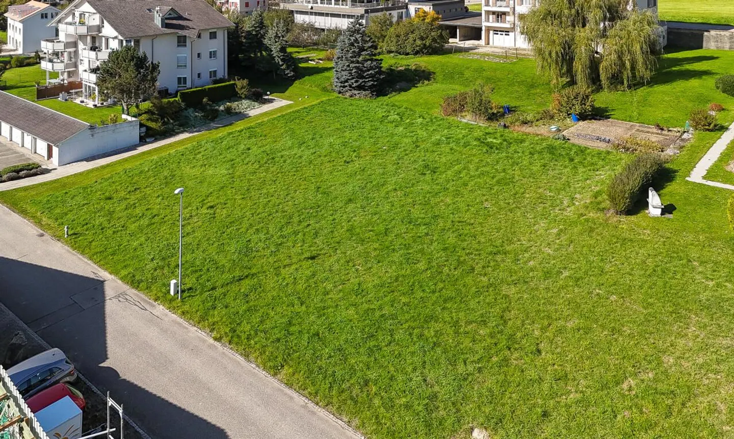 Terreno ideale per edificio in affitto - permesso di costruzione in vigore - Foto 1 di 11