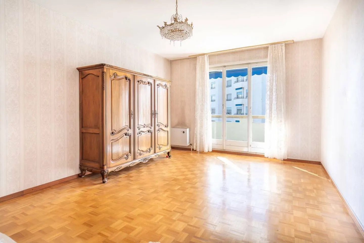 Elegante appartamento di 5,5 stanze - luminoso con vista montagne - Foto 6 di 10
