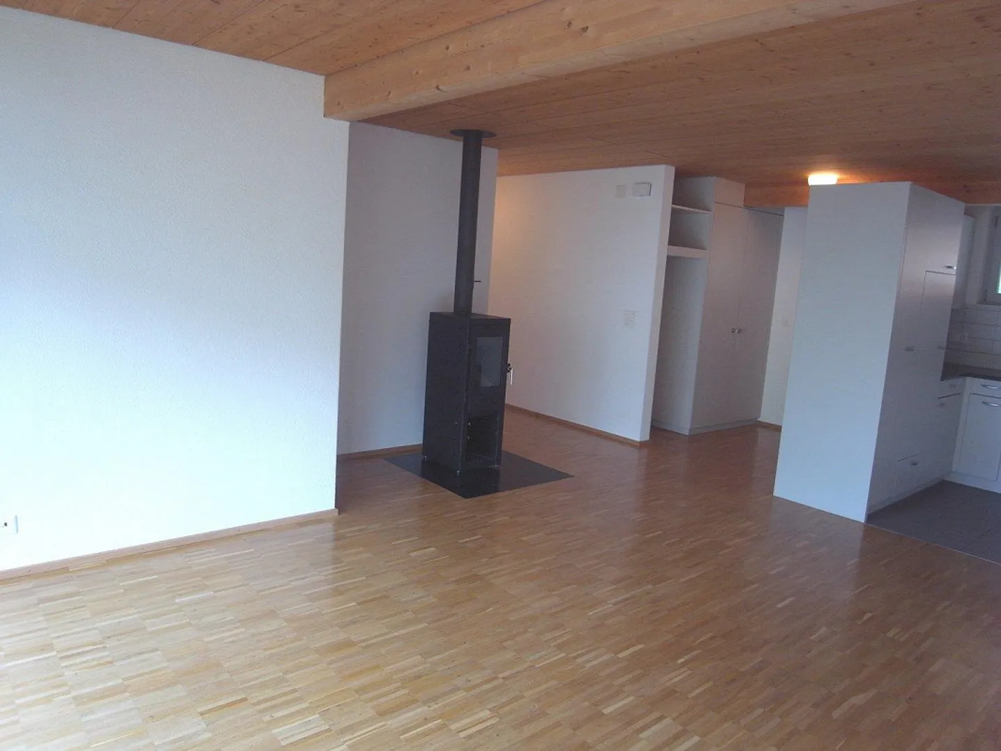 Bella appartamento di 3,5 stanze in una posizione tranquilla - Foto 4 di 10