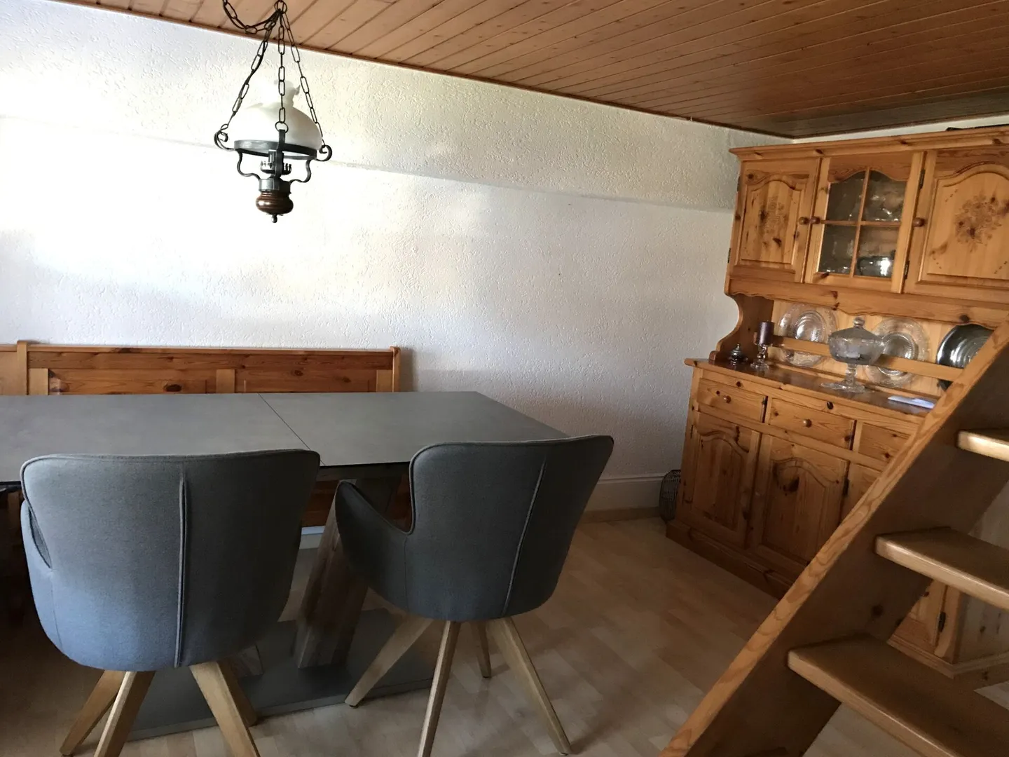 Charming two-family house with optional land parcel - Photo 5 of 13