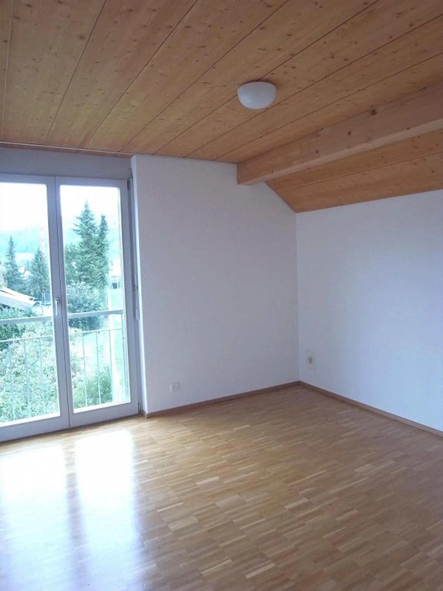 Bella appartamento di 3,5 stanze in una posizione tranquilla - Foto 7 di 10