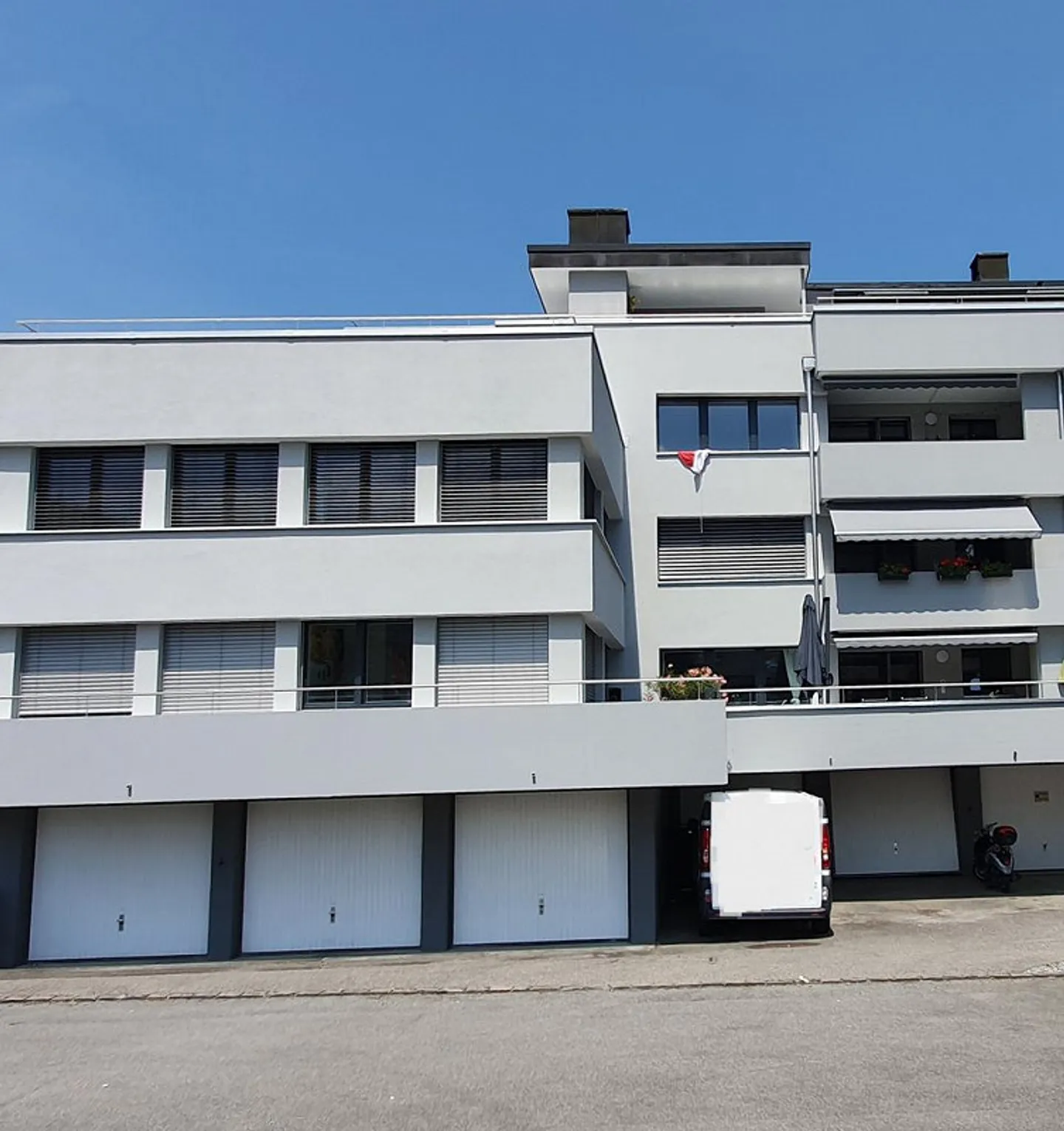 Geräumige Wohnung mit Bergblick - Foto 1 von 7