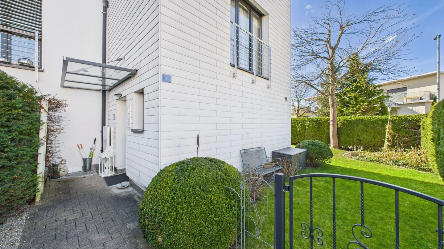 Garten-Maisonette mit privatem Rückzugsort und Hauscharakter - Foto 4 von 27