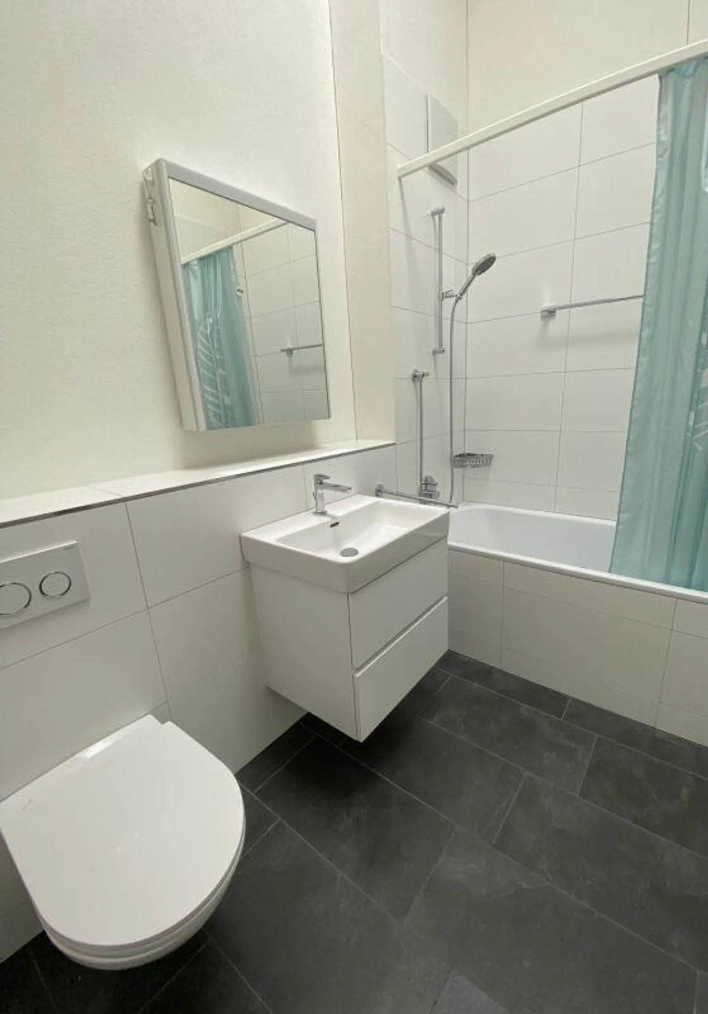 Nuovo attico soleggiato in vendita vicino al lago! - Foto 15 di 23
