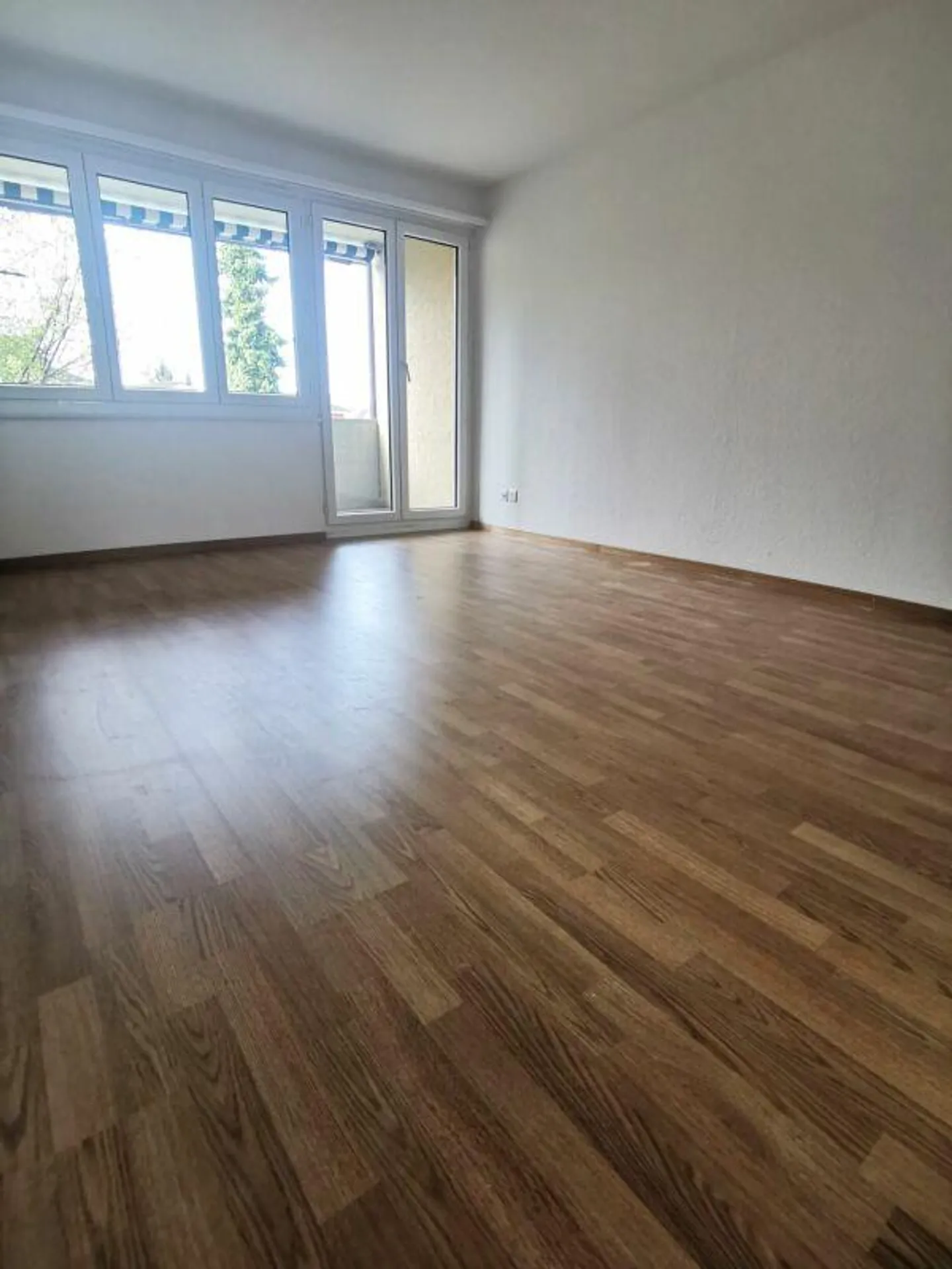 Charmante appartement ancien avec balcon dans un emplacement calme - Photo 4 sur 10