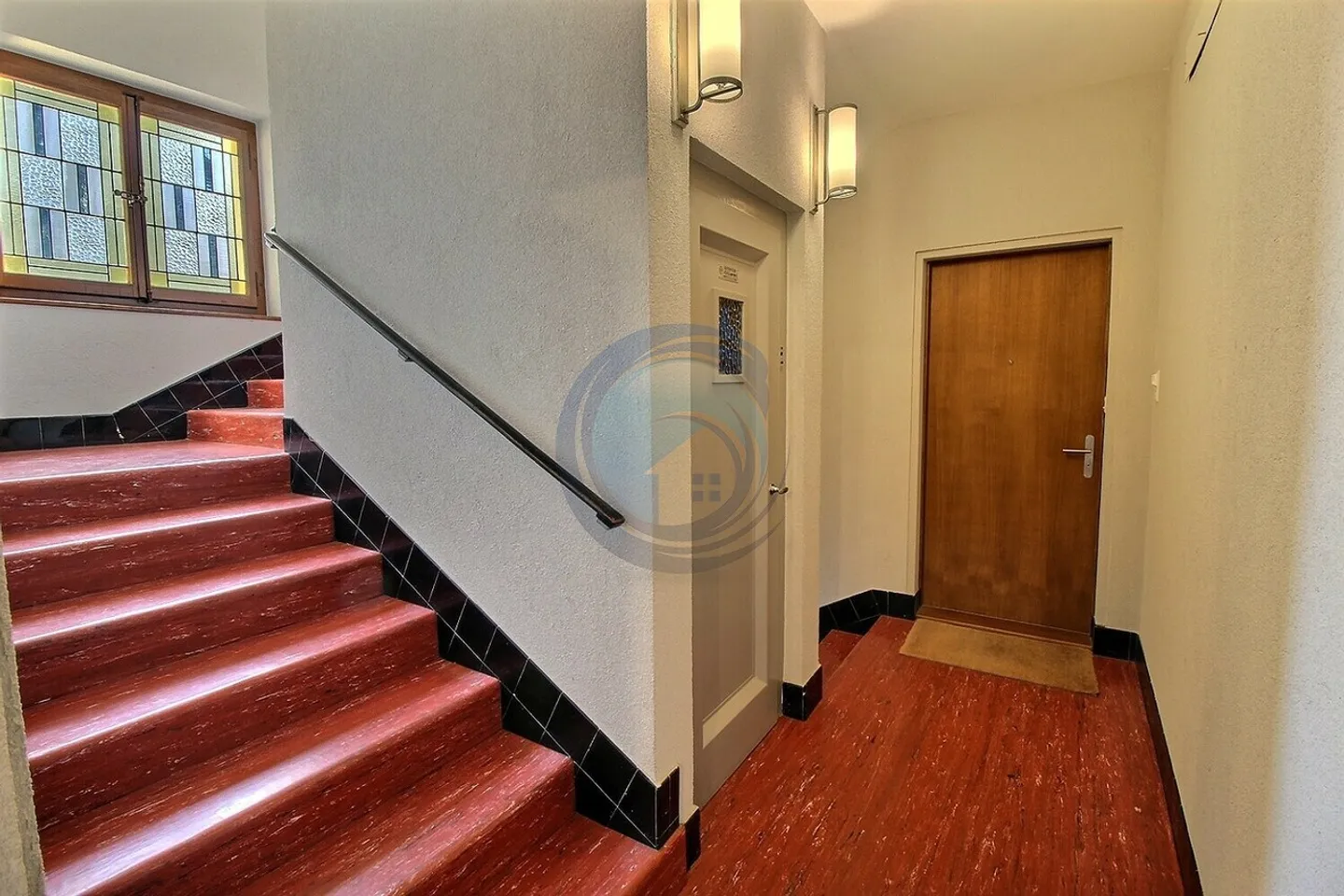 SPACIOUS 4.5-ROOM APARTMENT WITH PANORAMIC VIEW OF THE LAKE - Photo 18 of 20