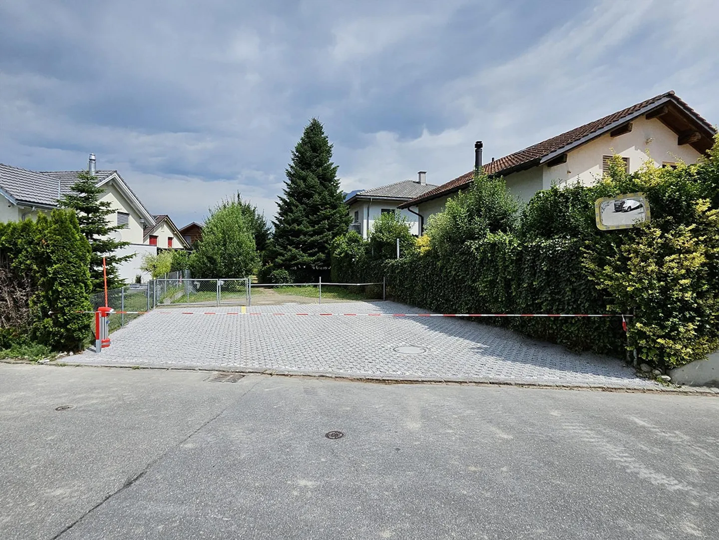 Aussenparkplätze - Foto 1 von 7