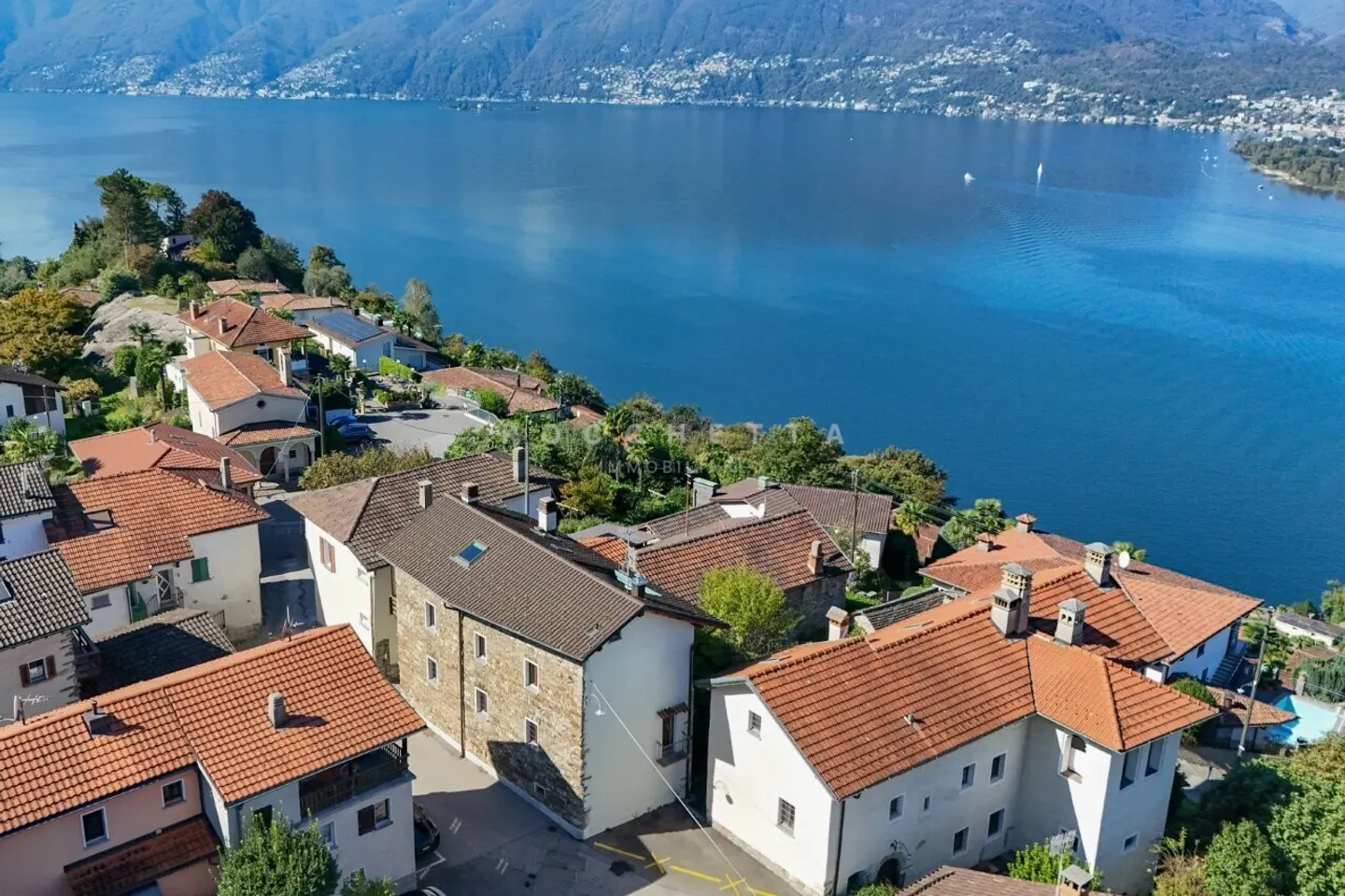 Affascinante casa ticinese con vista - Foto 1 di 15