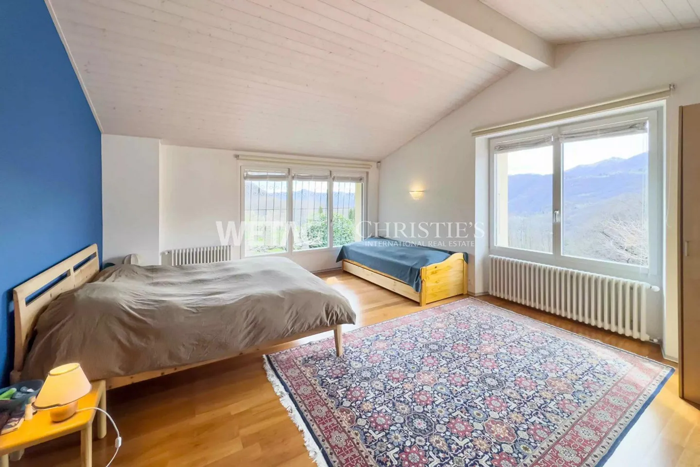 Elegante villa a Lugano-Vaglio con due dependance e piscina esterna in vendita - Foto 6 di 13