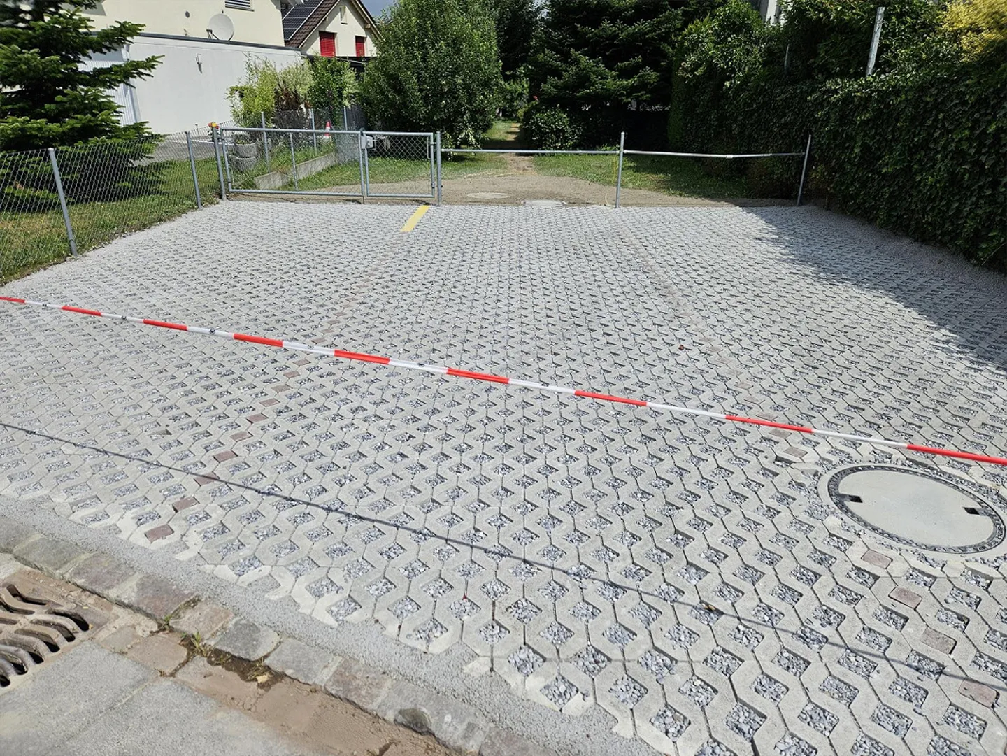 Aussenparkplätze - Foto 5 von 7