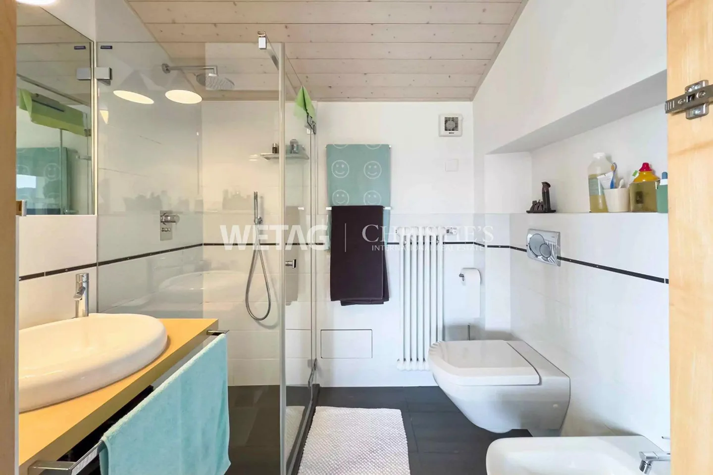 Elegante villa a Lugano-Vaglio con due dependance e piscina esterna in vendita - Foto 12 di 13