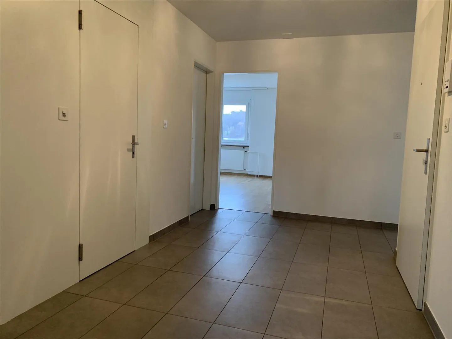 Appartement à louer - Photo 1 sur 8