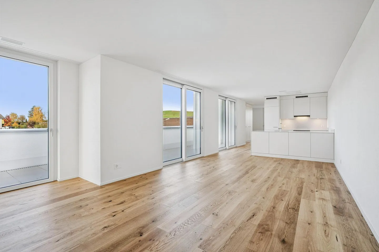Penthouse avec vue ensoleillée et moderne à Gossau SG première occupation - Photo 2 sur 10