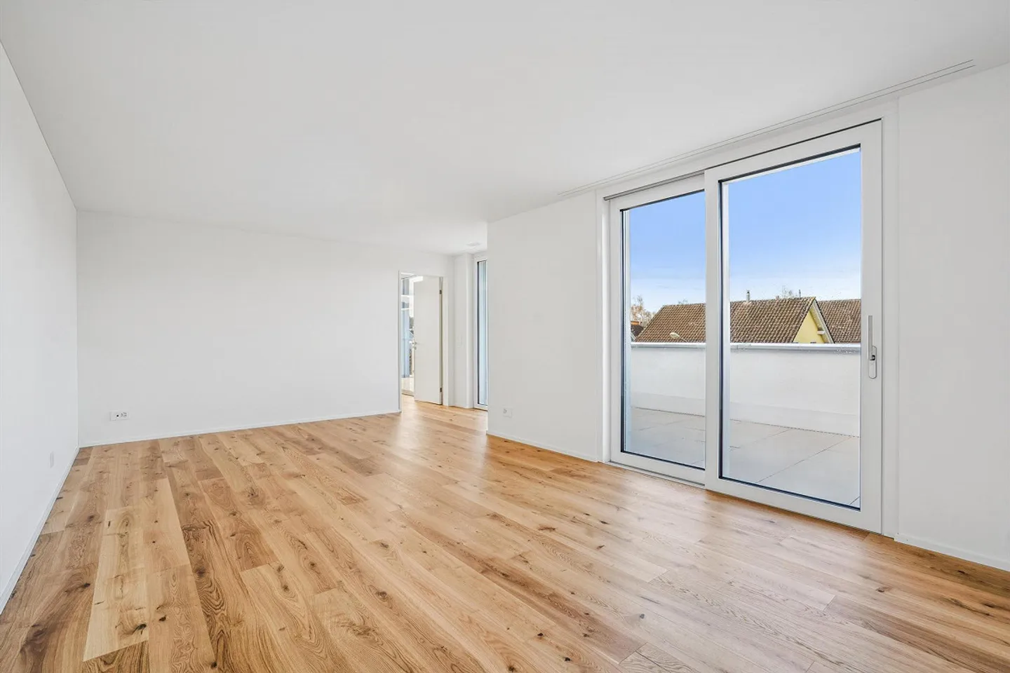 Penthouse avec vue ensoleillée et moderne à Gossau SG première occupation - Photo 3 sur 10