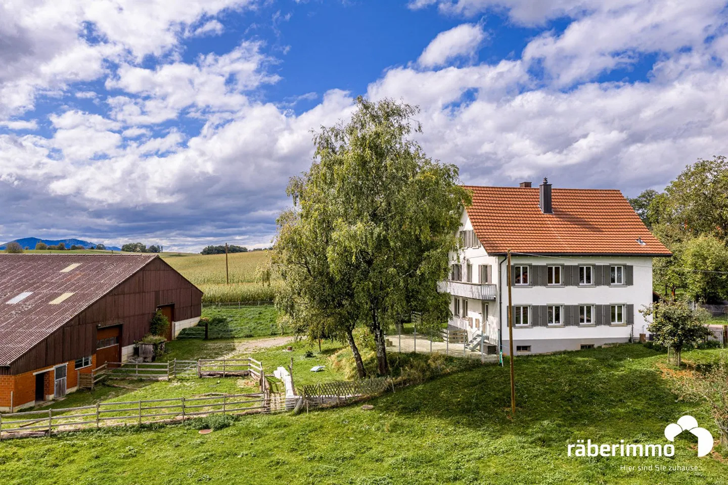 Landwirtschaftsobjekt (ca. 4.2 ha) Wohnhaus, Stallungen, Weideflächen - Foto 1 von 15