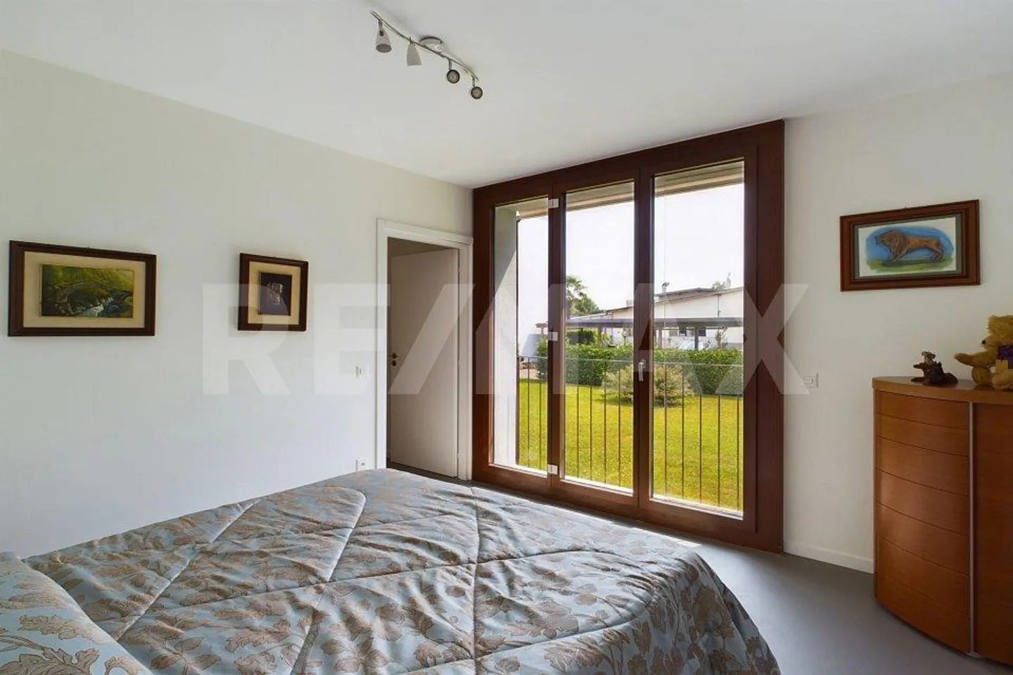 Rent to buy - Renovated (holiday) apartment with optimal connection - Photo 5 of 13