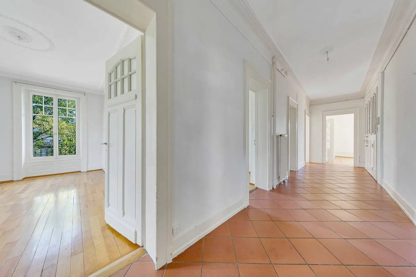Magnificent 5.5-room apartment in Haussmann style - Photo 6 of 9