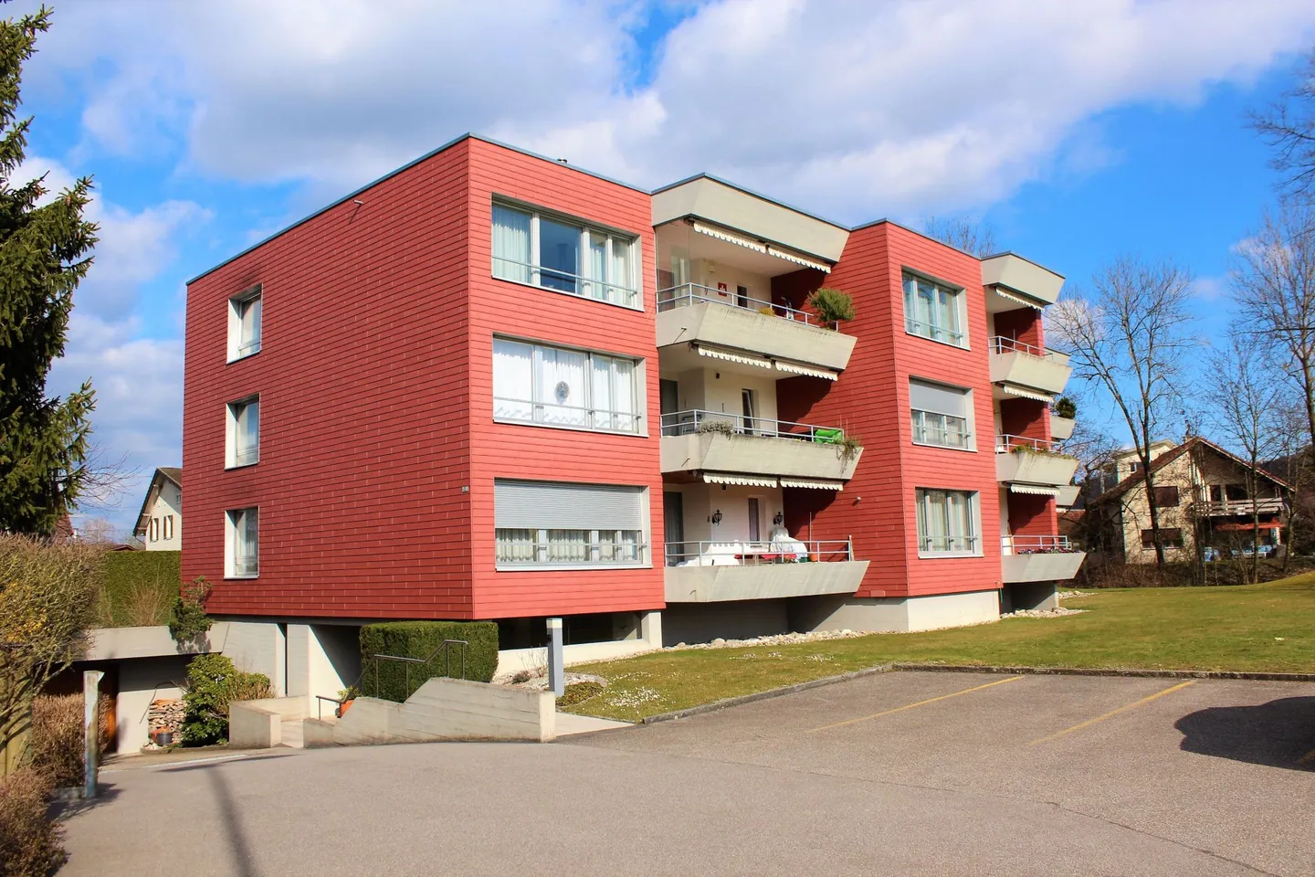 4.5 Ziimmer-Wohnung mit Traumküche, Balkon + Abendsonne - Foto 1 von 13