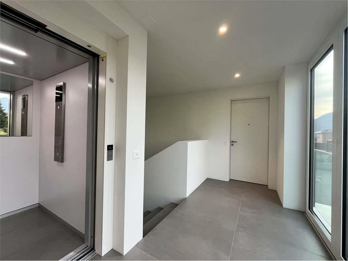 Elegante, Neu, Modern 3.5 Zimmer - Foto 2 von 13
