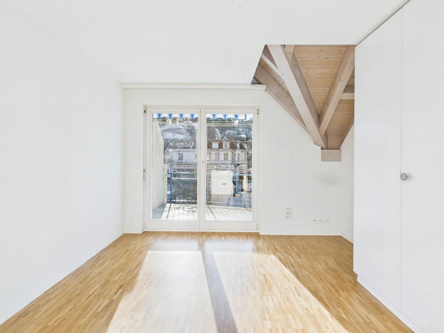 Spacious living like in a single-family home - Photo 9 of 15