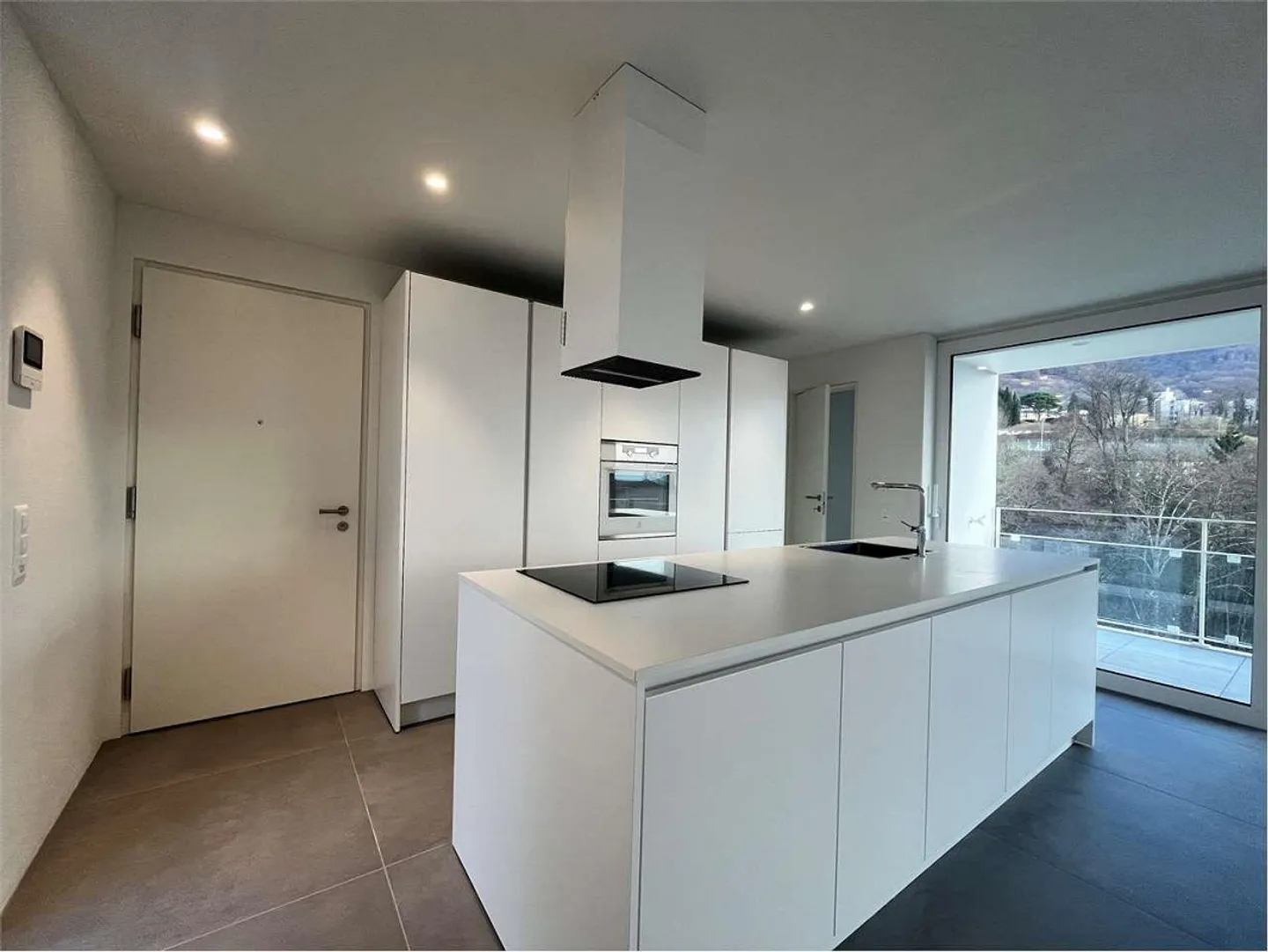 Elegante, Neu, Modern 3.5 Zimmer - Foto 3 von 13