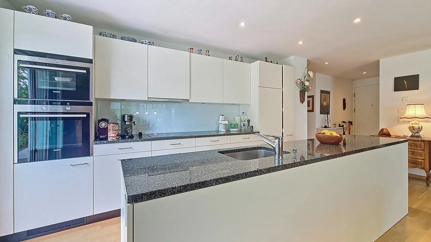 Very nice 3.5 room apartment 109 m2, quiet with terrace and garden! - Photo 3 of 10