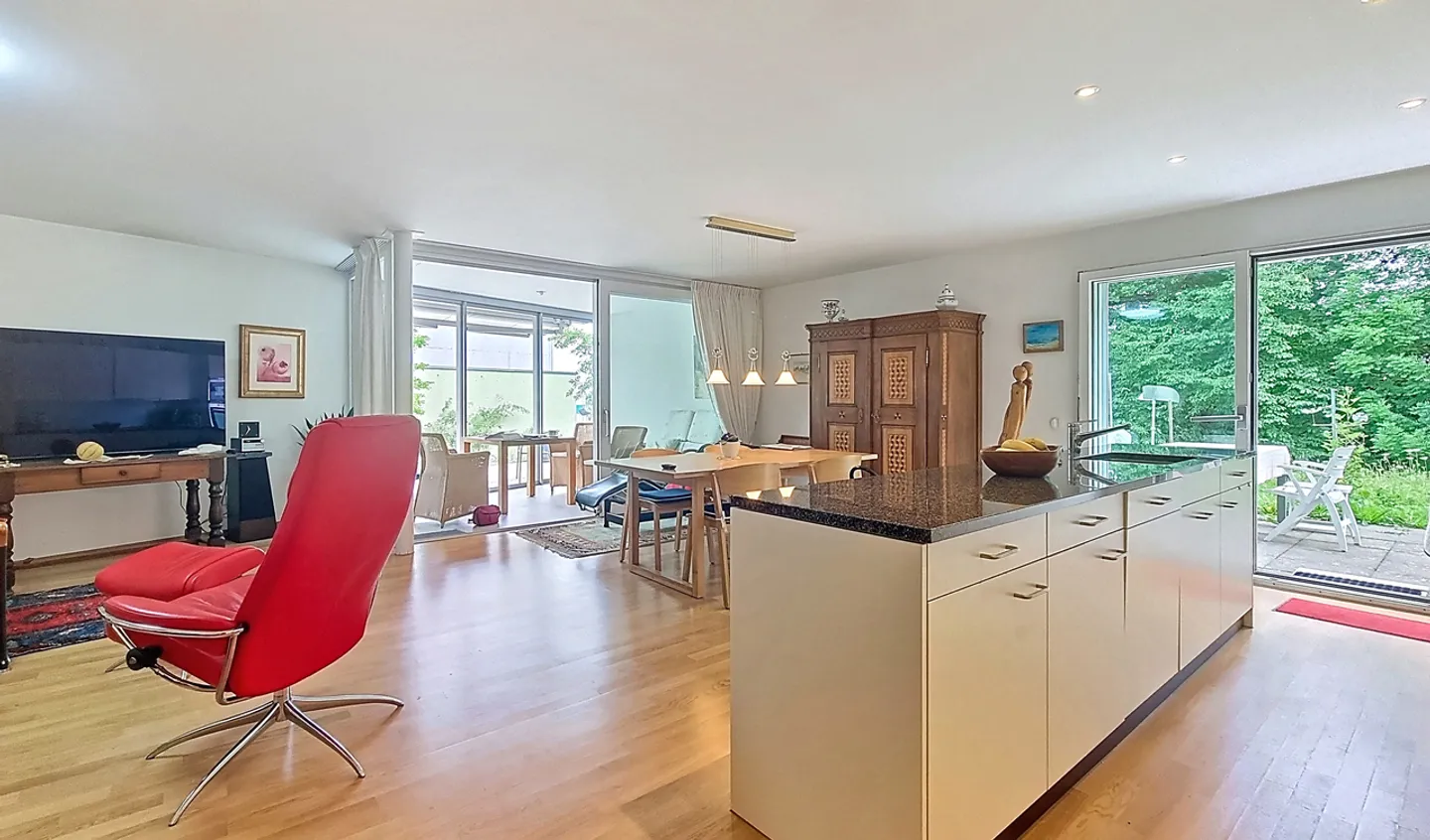 Very nice 3.5 room apartment 109 m2, quiet with terrace and garden! - Photo 4 of 10