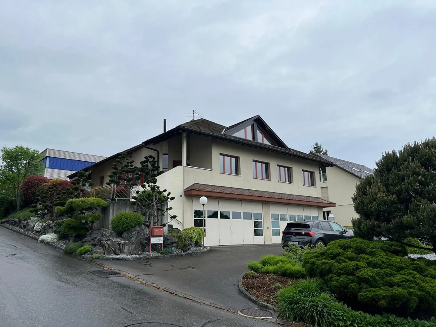 Grosszügiges und lichtdurchflutetes Büro mit Seesicht - Foto 11 von 12