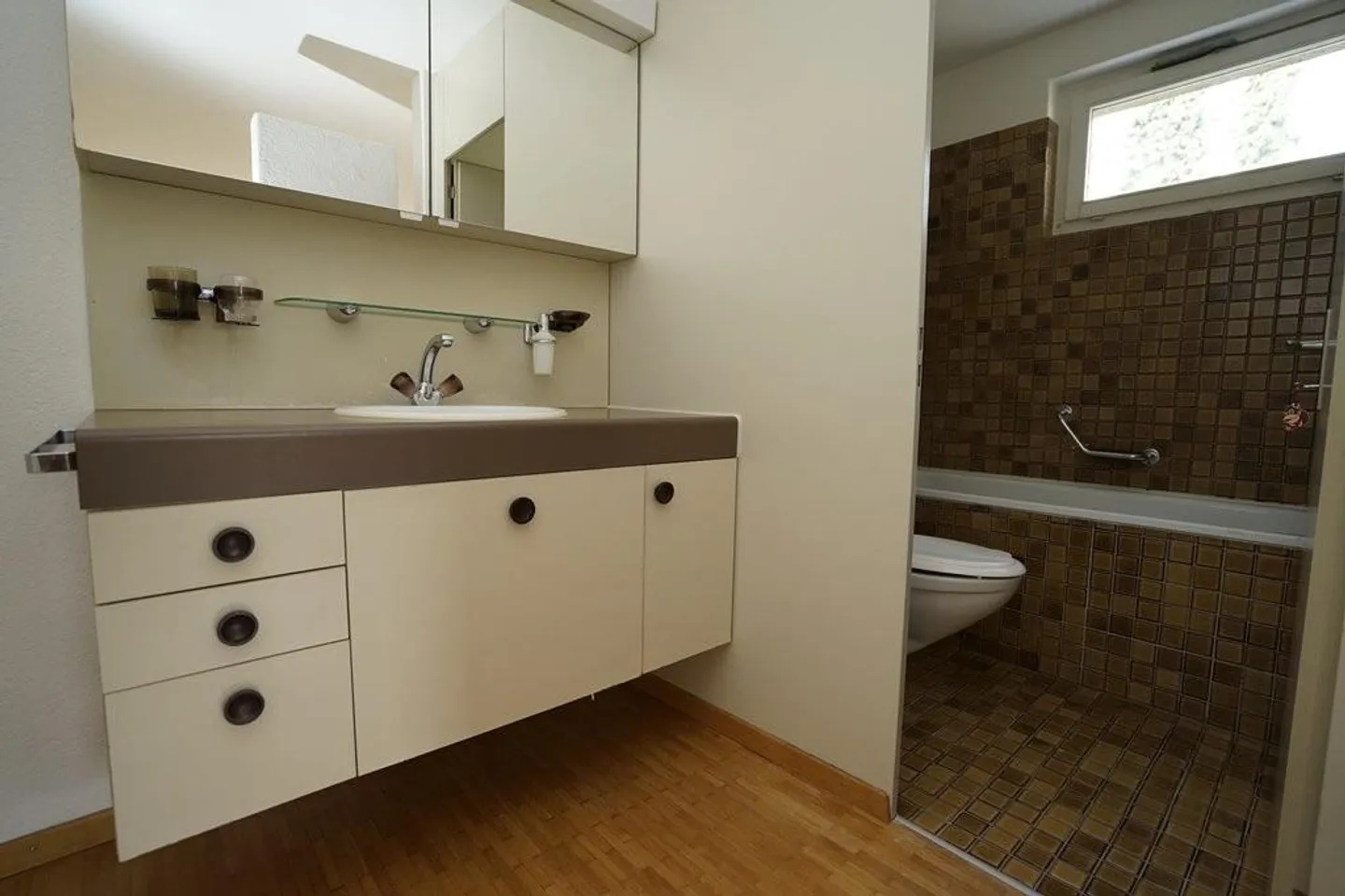 Charmante appartement de 4,5 pièces à louer - Photo 3 sur 10