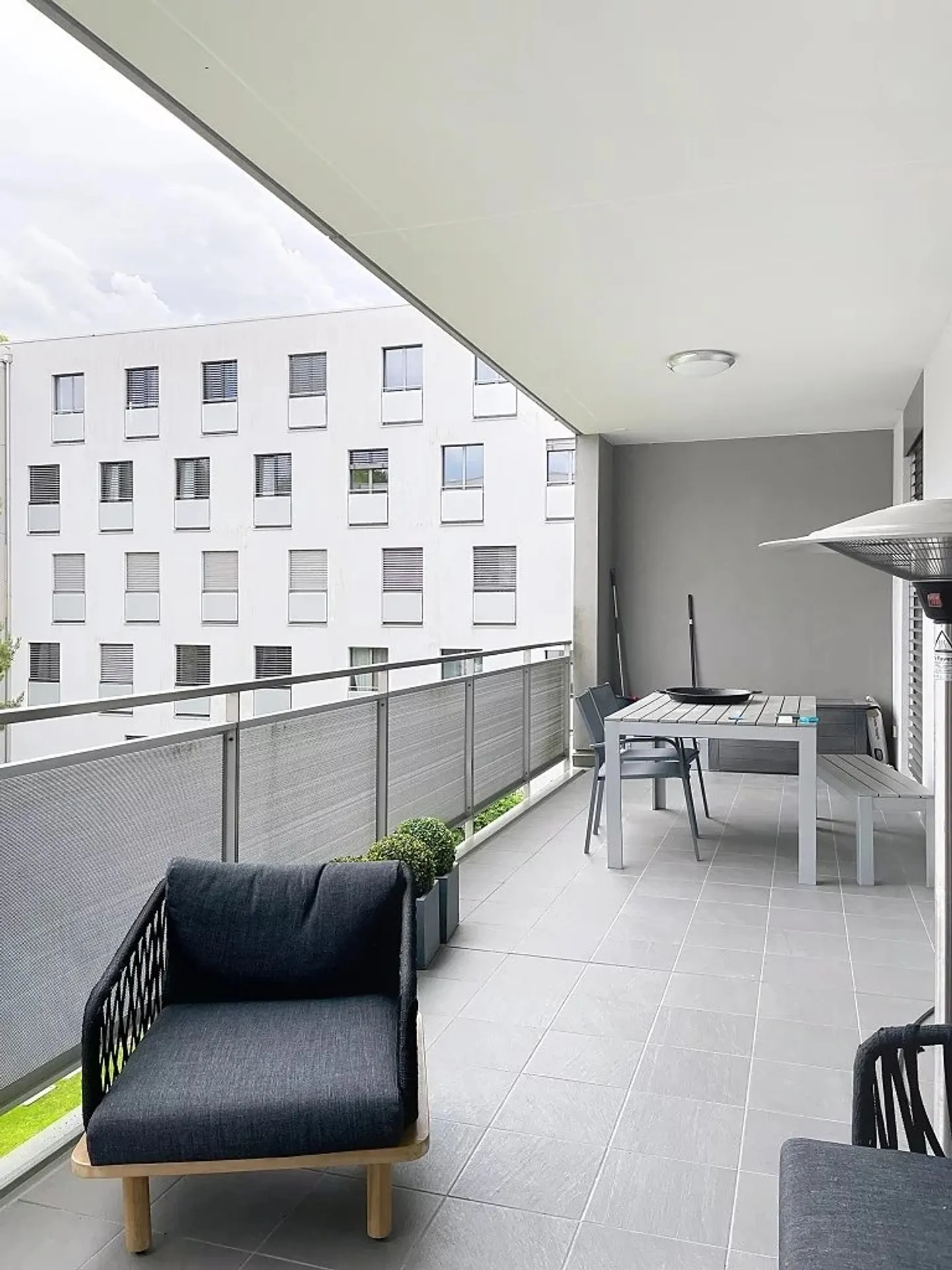 Apartment mit grosser Loggia in Cologny - Foto 7 von 8