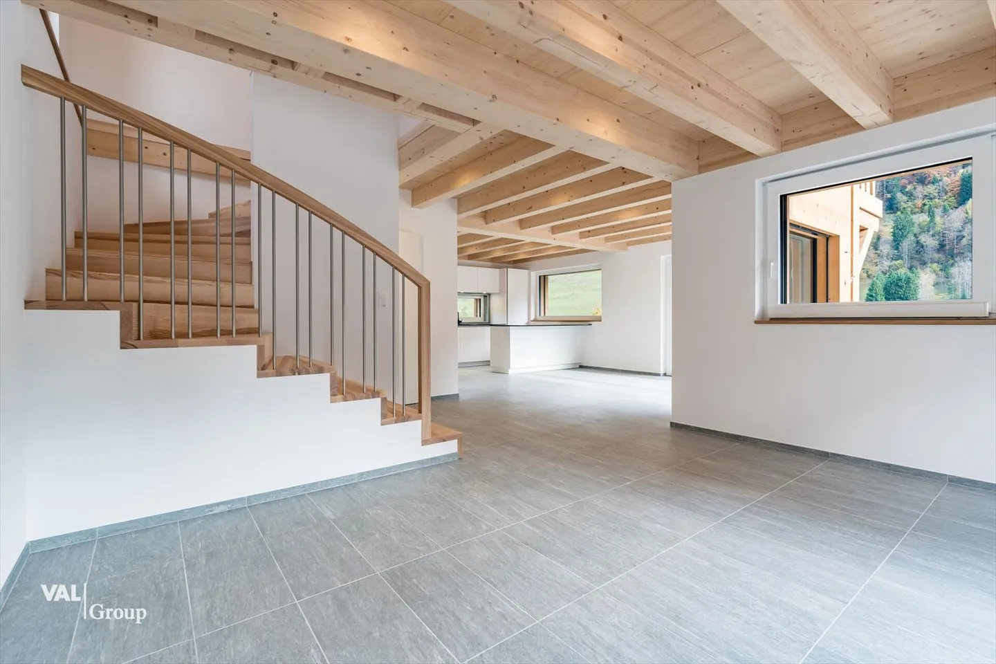 Exceptional new chalet - noble materials, total well-being, stunning view - Photo 3 of 13