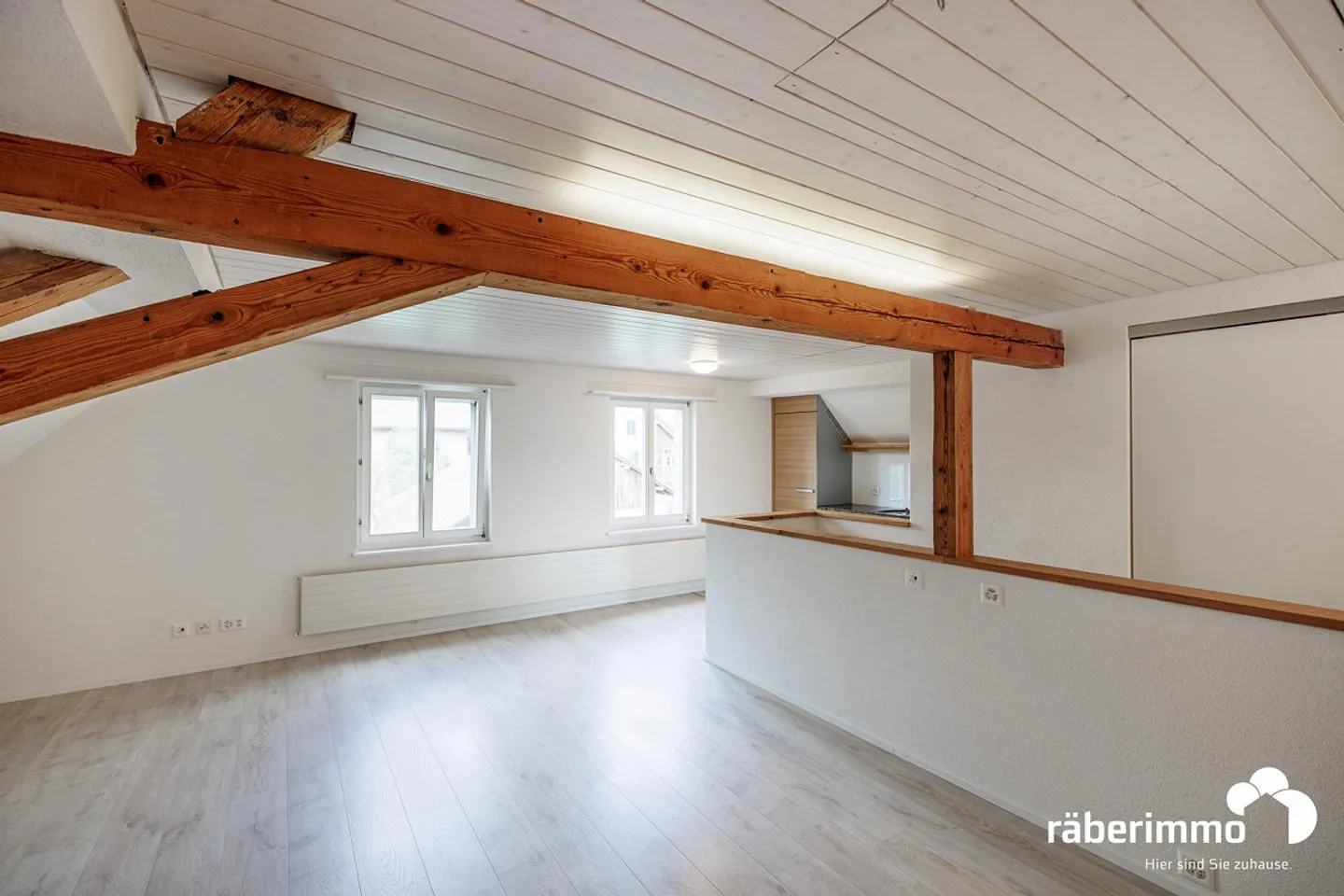 Landwirtschaftsobjekt (ca. 4.2 ha) Wohnhaus, Stallungen, Weideflächen - Foto 13 von 15