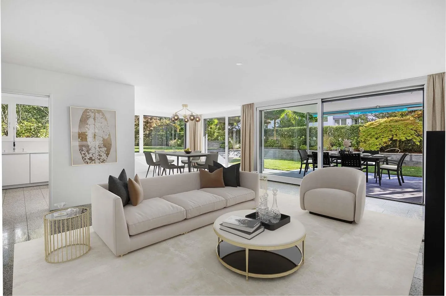 Timeless elegance meets living comfort - Your charming 4.5-room... - Photo 1 of 13