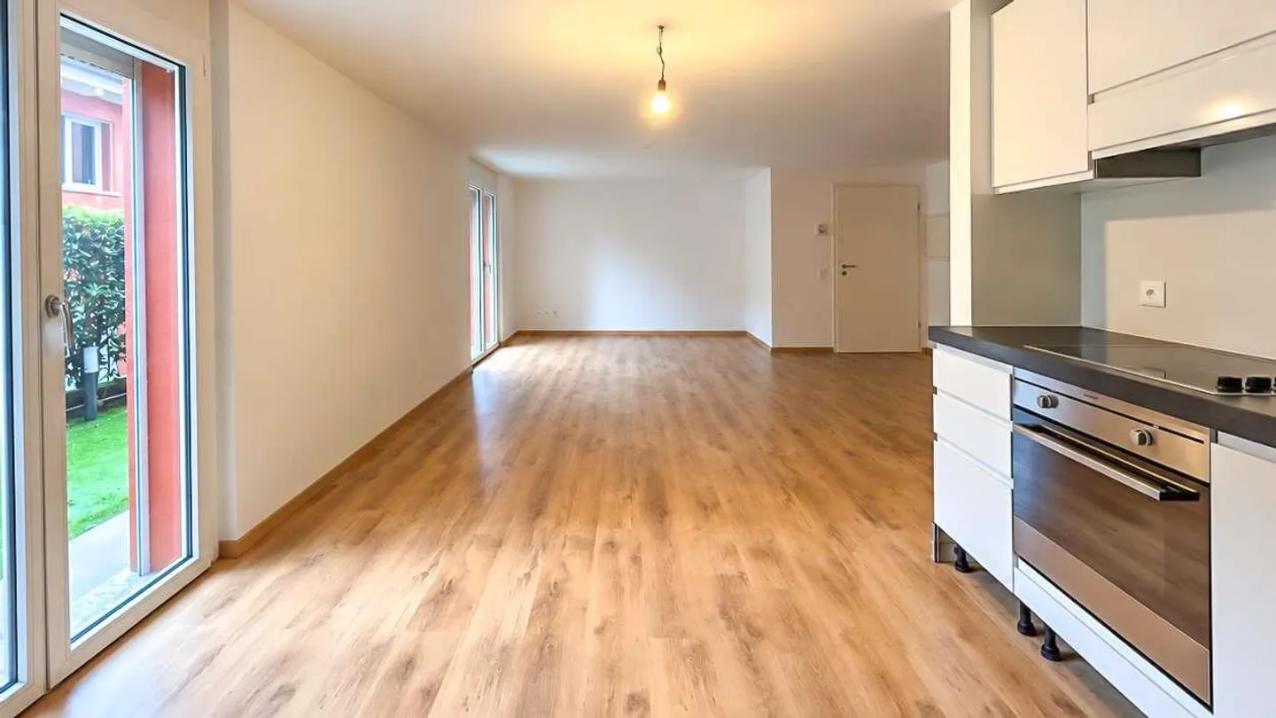 2,5 ZIMMER MIT GARTEN - Foto 5 von 8