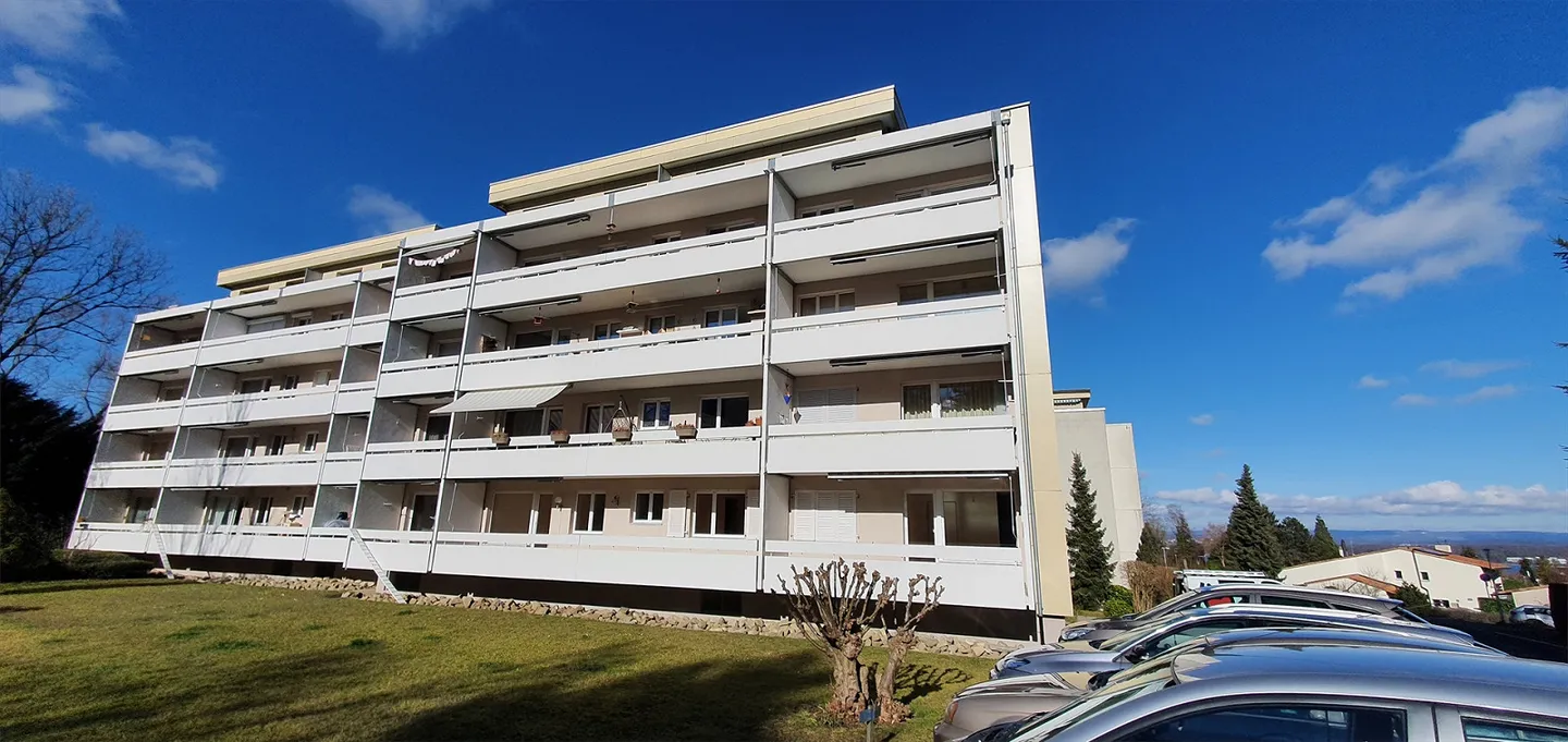 Appartamento 2 1/2 locali con vista sul verde - Foto 1 di 6