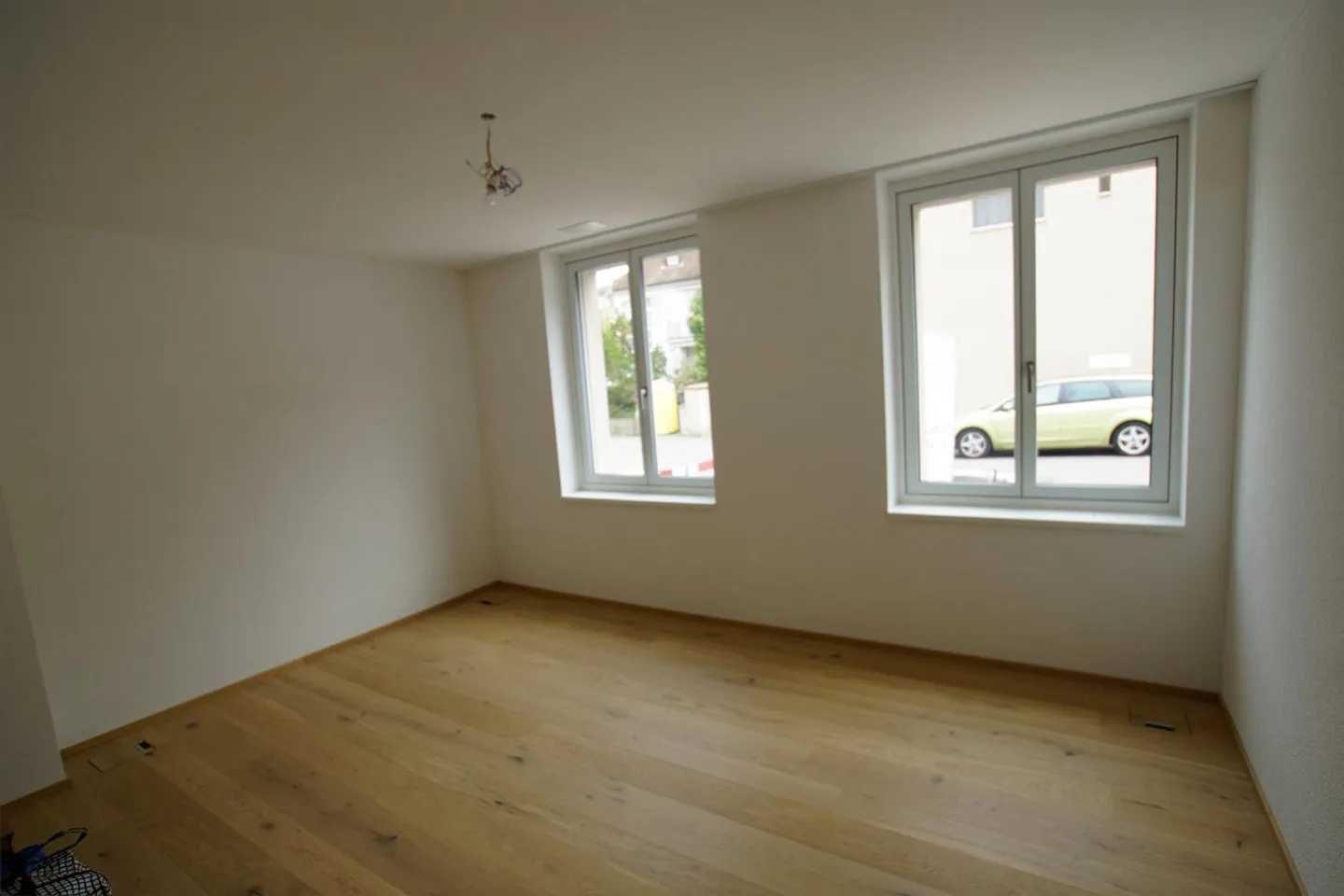 Moderne 3.5-Zimmer Wohnung im Dorfzentrum von Arlesheim - Foto 4 von 5