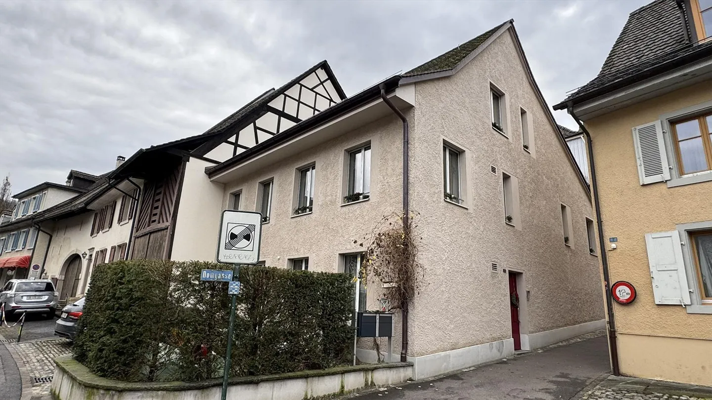 Moderne 3.5-Zimmer Wohnung im Dorfzentrum von Arlesheim - Foto 5 von 5