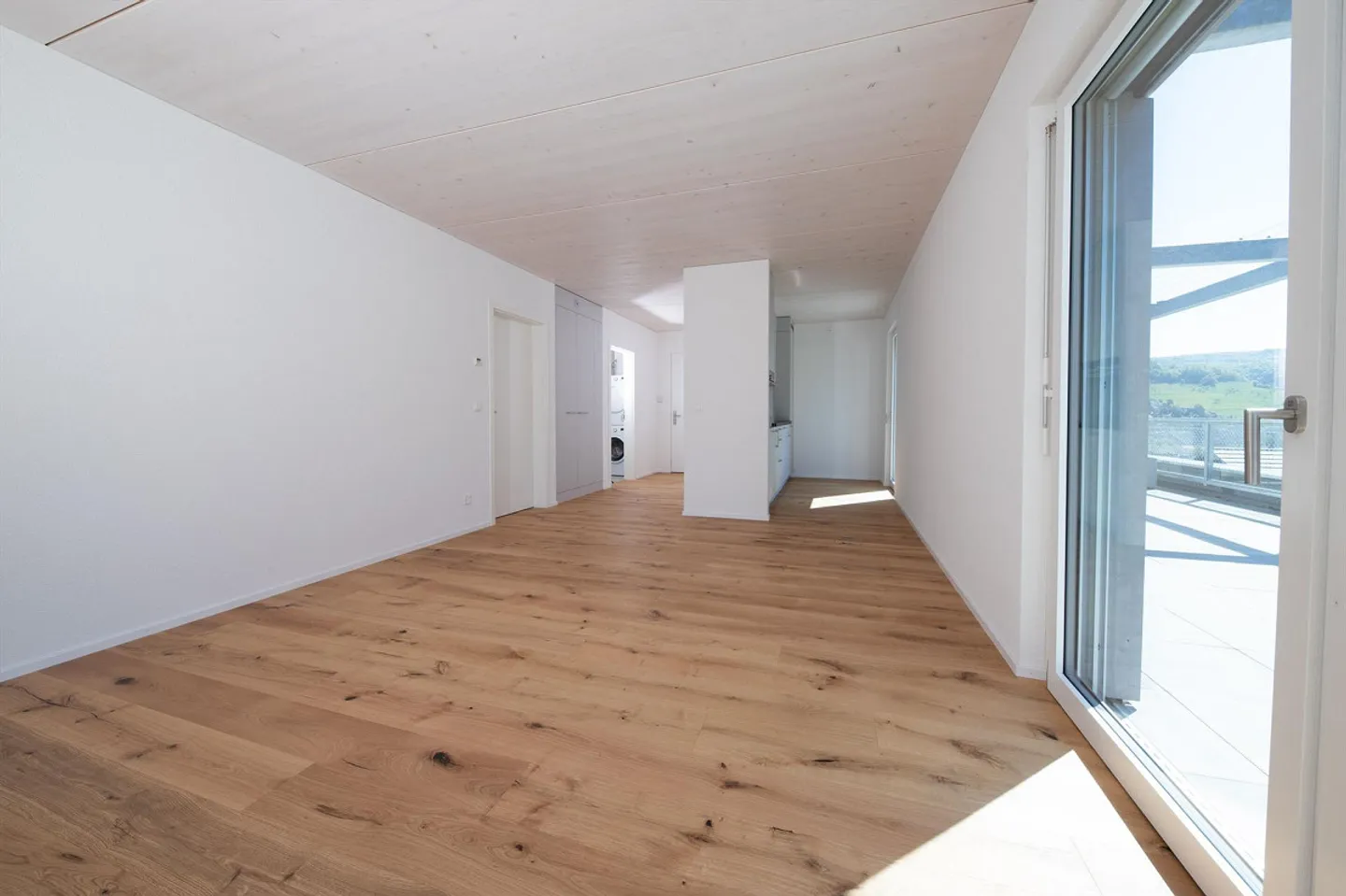 Modern Living in Frenkendorf 2.5-Room Apartment with Terrace - Photo 2 of 6