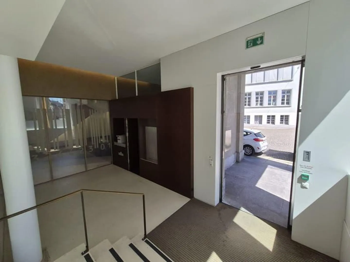 Espace commercial attrayant dans le meilleur emplacement central à Zofingen - Photo 4 sur 7
